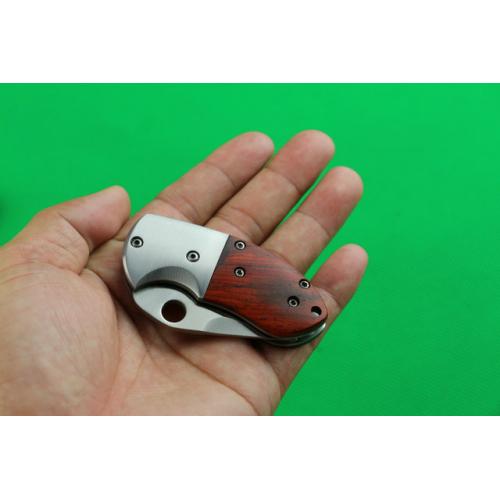 Mantis Classic Small Armor Folding Knife (Yellow Sandalwood)