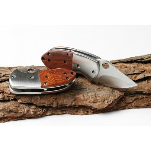Exquisite imitation small armor folding knife (Red Tengmu)