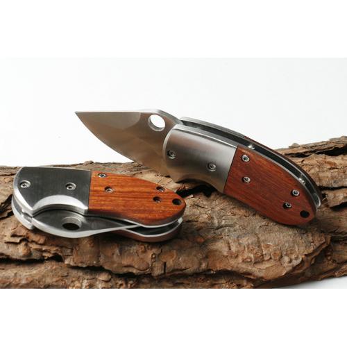 Exquisite imitation small armor folding knife (Red Tengmu)