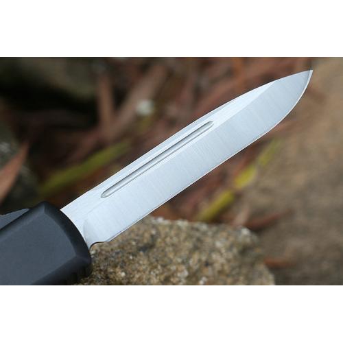 Micro technology UT-70 version large straight out knife (pointed)