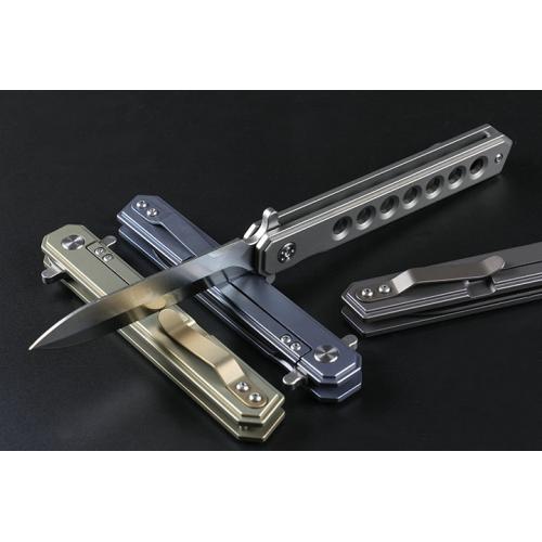 Titanium handle big eye quick opening folding knife (four-color)