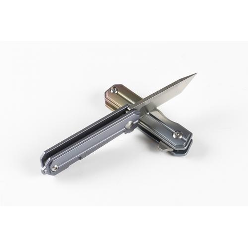 Commander, quickly open the folding knife (four-color titanium handle T-head)