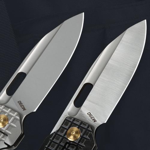 JJ168 Titanium Handle Quick Opening Folding Knife (M390 Pattern Pattern)