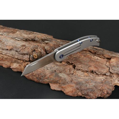 Razor shaped keychain quick opening knife (D2)