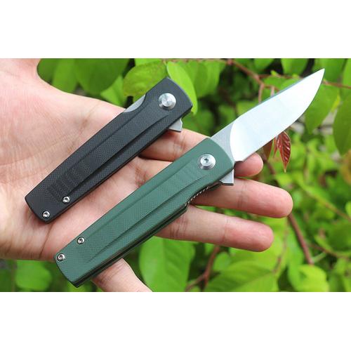 Little tough guy, quickly open the folding knife (two colors)