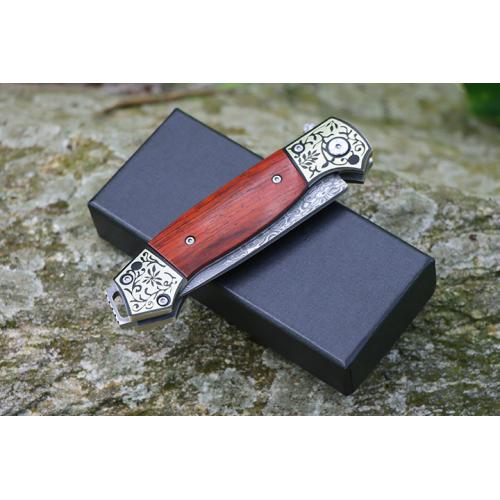 Double flowered Damascus folding knife (yellow sandalwood)