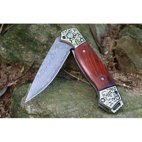 Double flowered Damascus folding knife (yellow sandalwood)