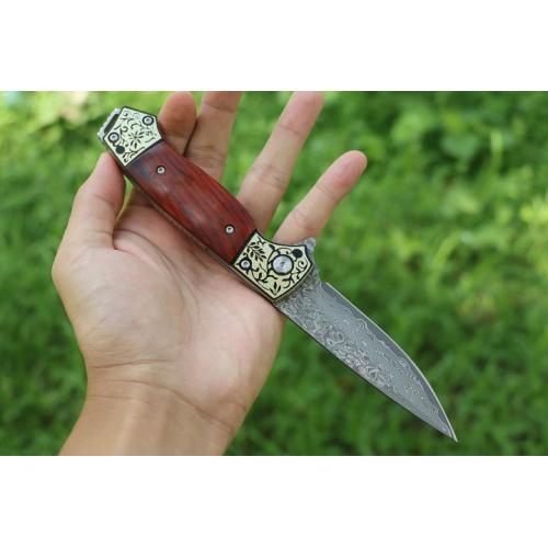 Double flowered Damascus folding knife (yellow sandalwood)