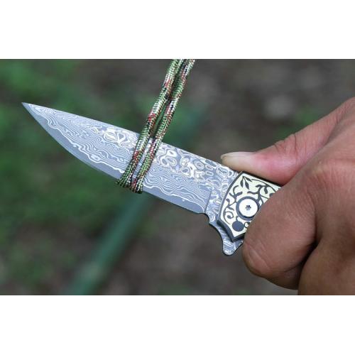 Double flowered Damascus folding knife (yellow sandalwood)