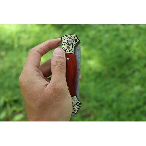 Double flowered Damascus folding knife (yellow sandalwood)