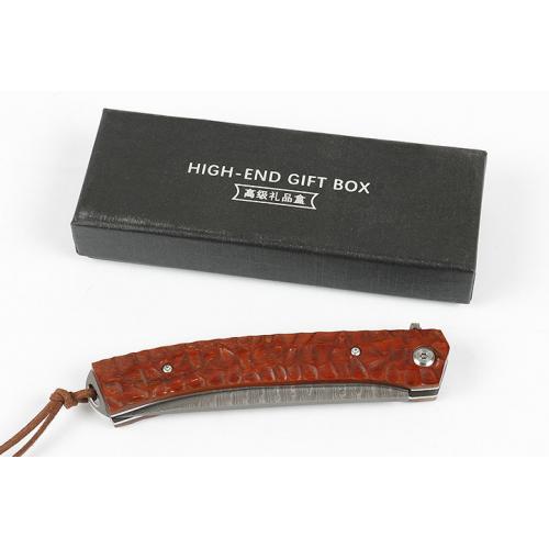 Free Wolf Red Arrow Damascus, quickly open the folding knife