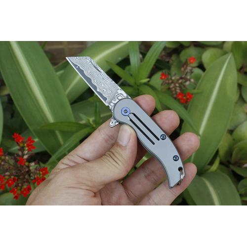 Razor shaped keychain quick opening knife (Damascus)