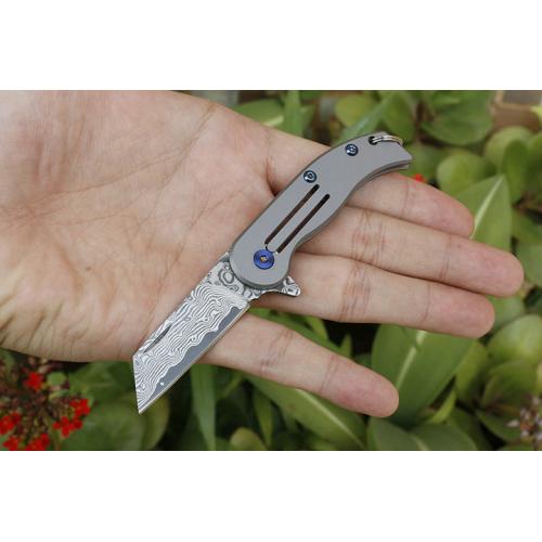 Razor shaped keychain quick opening knife (Damascus)