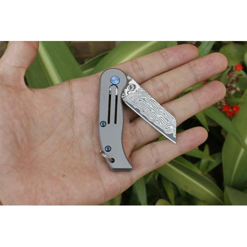 Razor shaped keychain quick opening knife (Damascus)